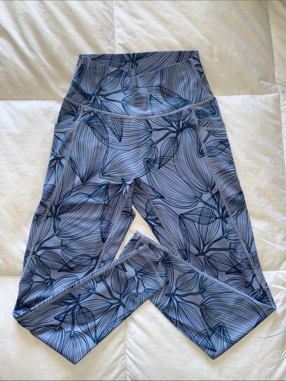 Buff Bunny Rosa legging, size Small, side pockets